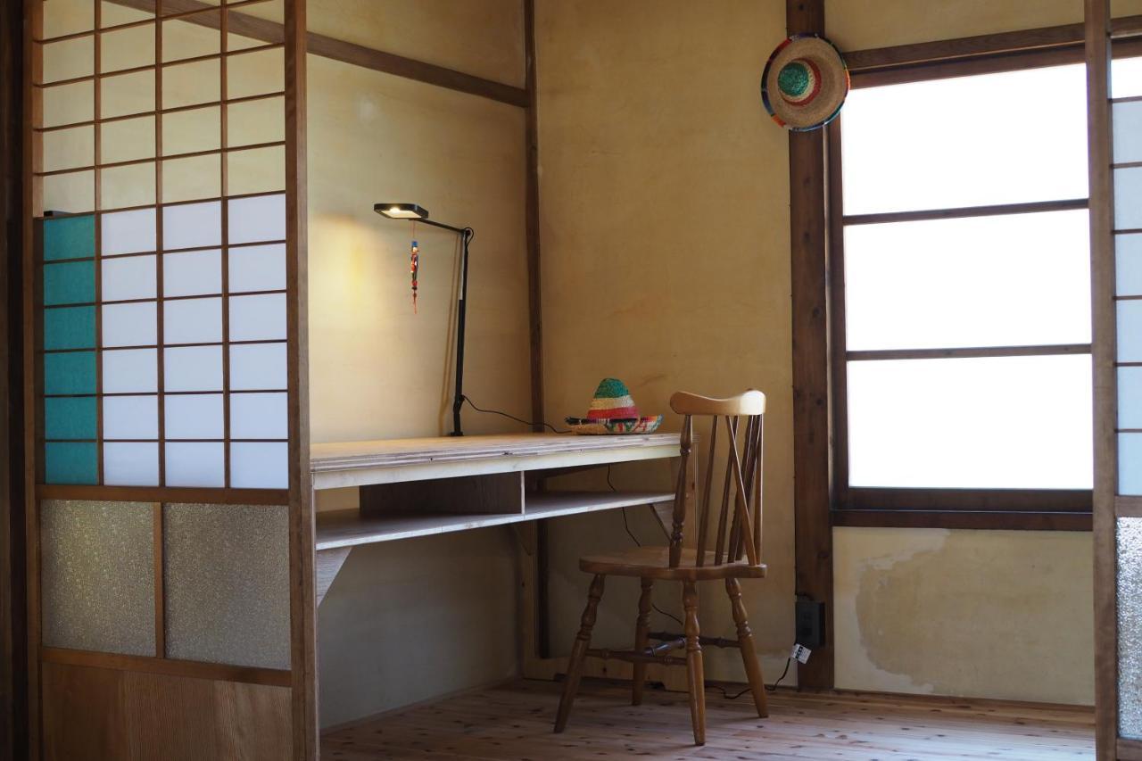岡邸 Apartment Tonosho  Bagian luar foto